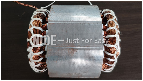 Halb automatische elektrische Ventilatormotorständerspulen-Spitzemaschine, wickelnde Schnürenmaschine des Ständers für Motor manufacturing-3