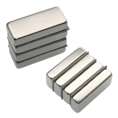Rechteckige leistungsfähige Neodym-Magnet-dauerhafte seltene Erdmagneten 30 x 10 x 5mm